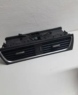 Audi A4 S4 B8 8K Dash center air vent grill 8T1820951C
