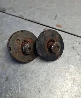 Volkswagen Transporter - Caravelle T4 Nuts/bolts 703883297