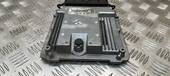 Skoda Octavia Mk3 (5E) Engine control unit/module 04L907309P 0281031483