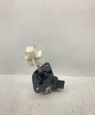 BMW 5 E60 E61 Headlight level adjustment motor 8352206
