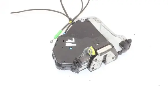 Toyota Auris E180 Coupe door lock (next to the handle) 