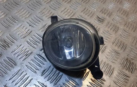 Volkswagen Touareg II Front fog light 7P6941700F 1N0009954