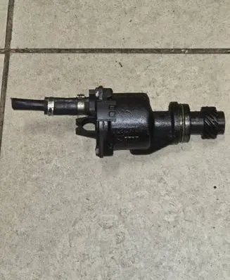 Volkswagen Multivan T4 Vacuum pump 028207A 64A6