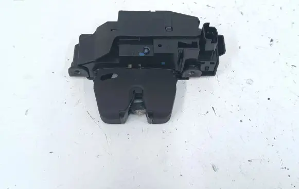 Opel Crossland X Tailgate/trunk/boot lock/catch/latch 3644675