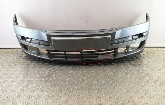 Skoda Octavia Mk2 (1Z) Front bumper 1Z0807221 1Z0807061