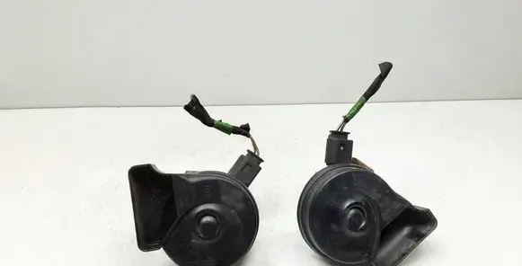 Mercedes-Benz C W204 Horn signal 0065429220 0065428220