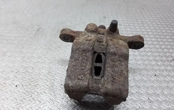 Honda FR-V Rear brake caliper