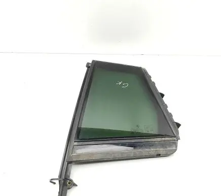 BMW X4 G02 Rear vent window glass 7416543