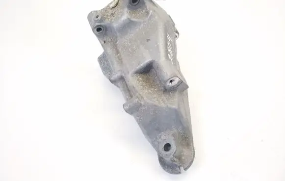 Mercedes-Benz C W205 Engine mounting bracket A6512234304
