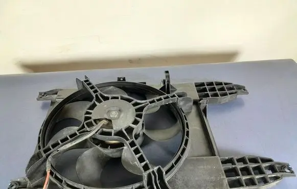 Chevrolet Aveo Electric radiator cooling fan 95950468