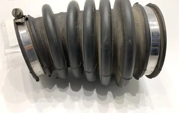 Ford Mondeo MK IV Air intake hose/pipe 6G91-9C623-CC