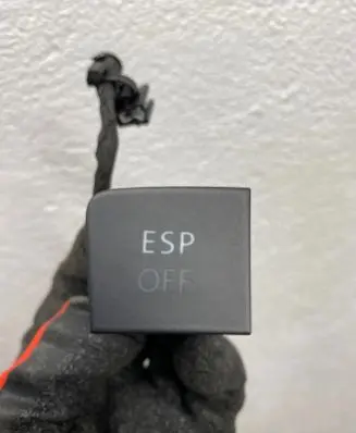 Volkswagen PASSAT B6 ESP (stability program) switch 3C0927117