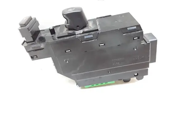 Volvo XC70 Electric window control switch 30658147