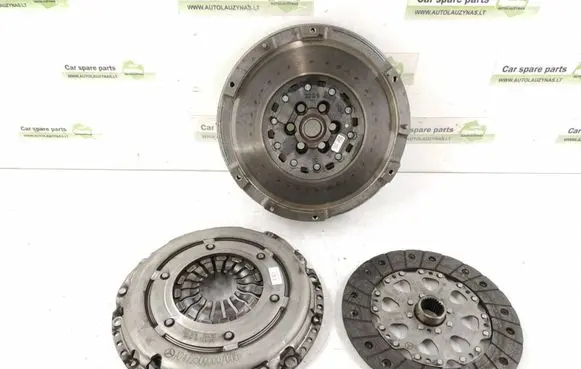 Mercedes-Benz CLA C117 X117 W117 Clutch set kit 2820301200 A2820301200