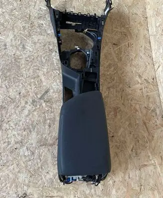 BMW 1 F20 F21 Center console 16567231 16567231510101 1656723151