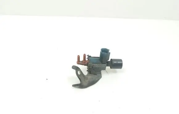 Vacuum valve
