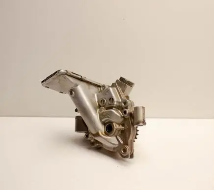 Toyota C-HR I Oil pump 37040
