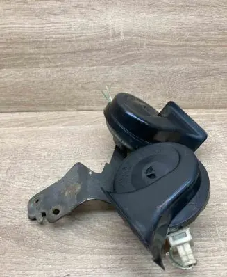 Audi A3 S3 8L Horn signal 0092018 CH2139 WithPlug