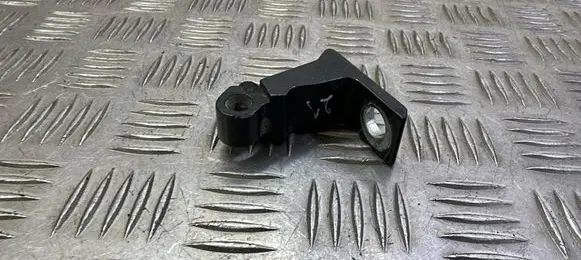 Skoda Octavia Mk3 (5E) Rear door lower hinge 8K0831401B