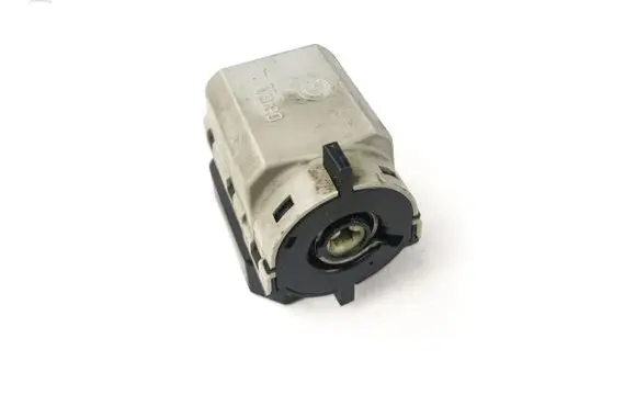 BMW 5 E39 Ignition lock 836370