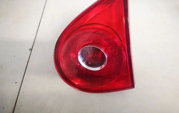 Volkswagen Golf V Tailgate rear/tail lights 1K6945094F 028500202