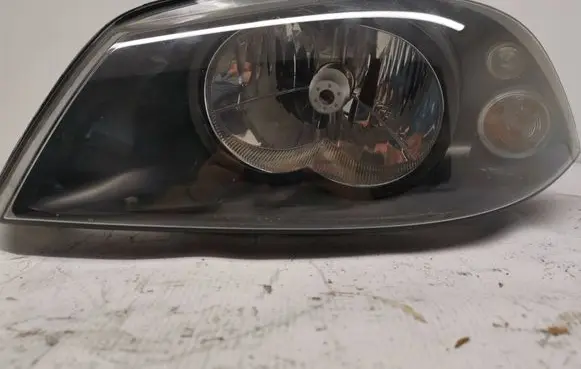Seat Ibiza III (6L) Headlight/headlamp 6L1941021A 89306230 5309011902A