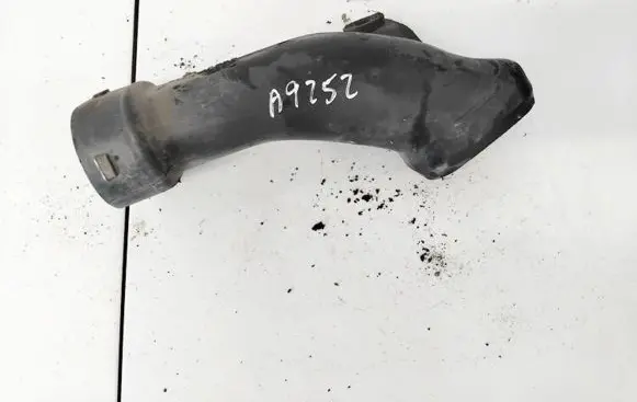 Audi A3 S3 8L Air intake hose/pipe 8l0129604