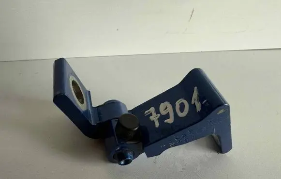 Seat Arona Rear door upper hinge 8X4833407A 8X0831403E