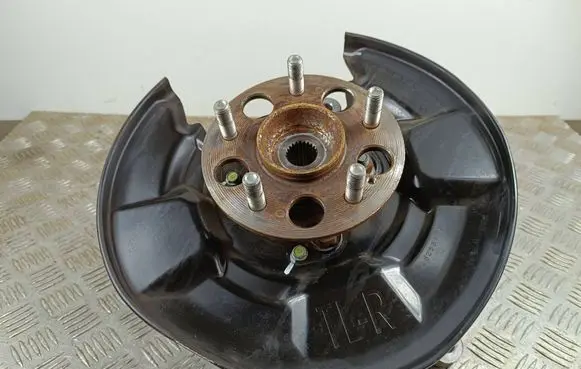 Honda CR-V Rear wheel hub