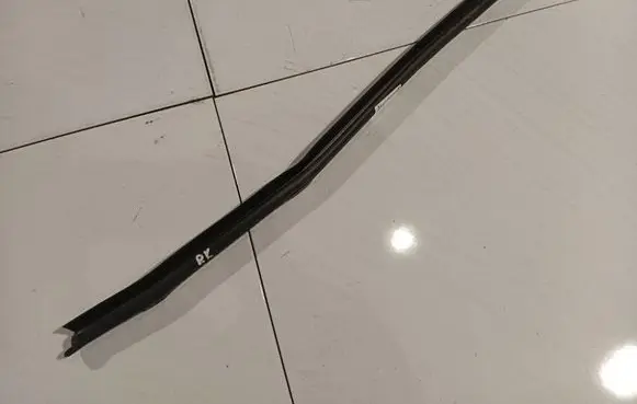 Opel Insignia A Front door glass trim molding