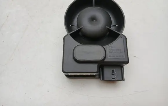 Lexus GS 250 350 300H 450H Alarm system siren 8904030020