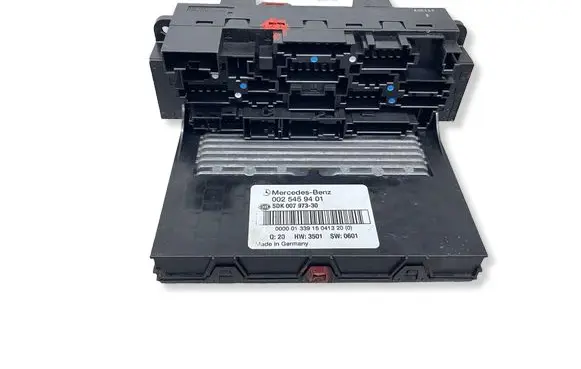 Mercedes-Benz C W203 Fuse box set 0025459401 5DK00797330 0000139154320