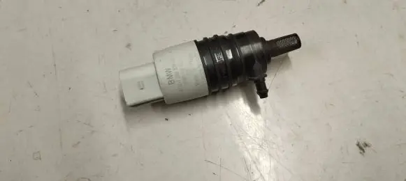 BMW i4 Windscreen/windshield washer pump 7298309