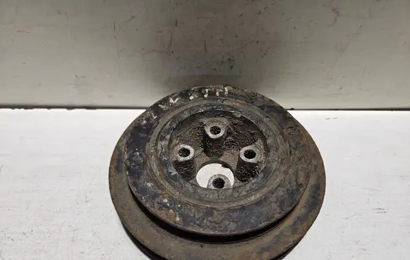 Volkswagen Golf II Crankshaft pulley 068105243A