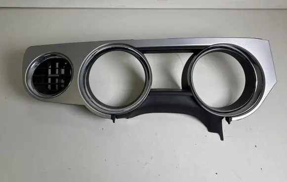 Ford Mustang V Dashboard trim 63044D70
