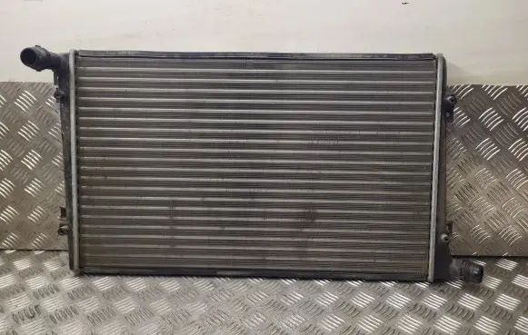 Volkswagen Caddy Coolant radiator