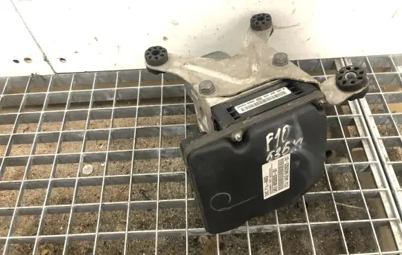 BMW 5 F10 F11 ABS Pump 6852820