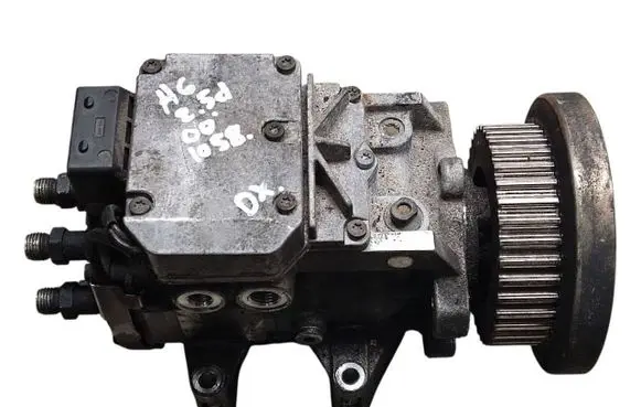Audi A6 S6 C5 4B Fuel injection high pressure pump 059130106DX 0986444006