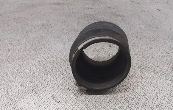 Cadillac CTS Air intake duct part