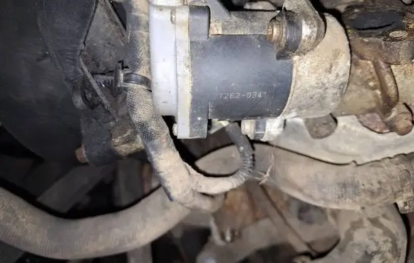 Land Rover Discovery 3 - LR3 EGR valve 72620341 7262-0341