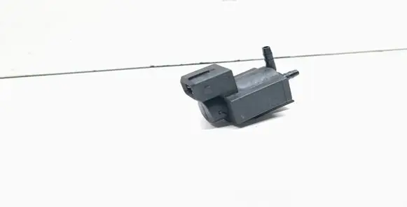 Vacuum valve