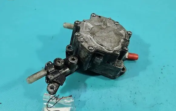 Vacuum pump