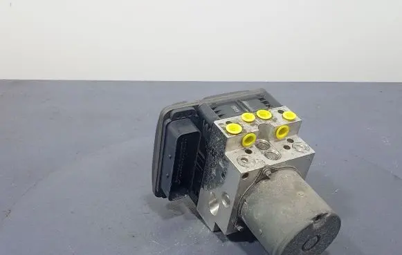 BMW X6 E71 ABS Pump 6774992