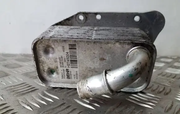 Engine oil radiator