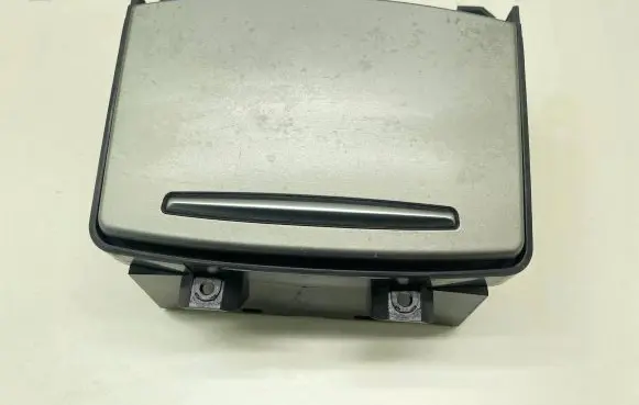 Cup holder front