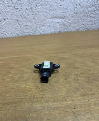 Jaguar XF X250 Airbag deployment crash/impact sensor 9X2314C676AA F2043