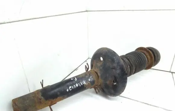 Skoda Octavia Mk1 (1U) Front shock absorber/damper