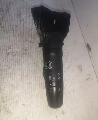 Nissan Primera Indicator stalk 25540AV600
