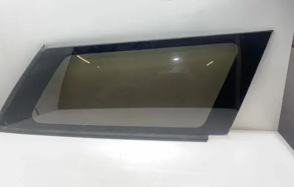 Subaru Outback Rear side window