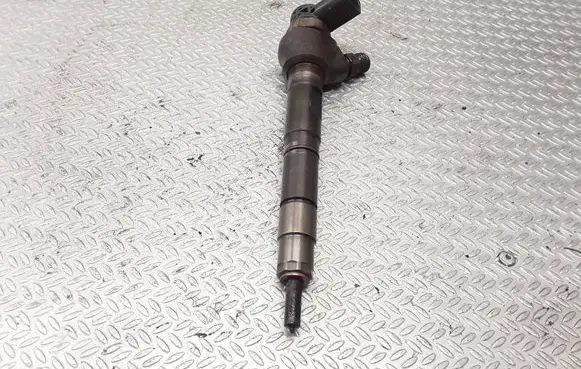 Skoda Octavia Mk2 (1Z) Fuel injector 0445110369 03L130277J